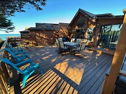 Oceanview Cabin 19 Jacuzzi Large Deck w Seating