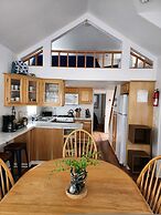 Oceanview Cabin 27 w Jacuzzi Enjoyable Views