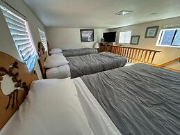 Ocean Front Cabin 17 Jacuzzi Remarkable Views