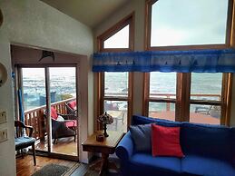 Ocean Front Cabin 12 Jacuzzi Spectacular Views