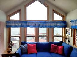 Ocean Front Cabin 12 Jacuzzi Spectacular Views