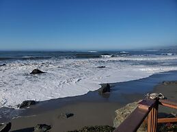 Ocean Front Cabin 12 Jacuzzi Spectacular Views