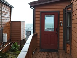 Ocean Front Cabin 12 Jacuzzi Spectacular Views