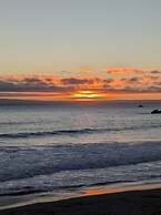 Ocean Front Cabin 11 w Jacuzzi Superb Views