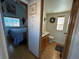 Ocean Front Cabin 11 w Jacuzzi Superb Views