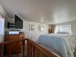 Oceanfront Cabin 10 Jacuzzi Breathtaking Views