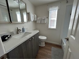 Oceanfront Cabin 10 Jacuzzi Breathtaking Views
