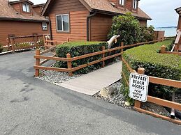 Oceanview Cabin 20 Private Jacuzzi Large Deck