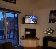 Oceanview Cabin 26 w Jacuzzi Striking Views
