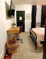 Corporate Comfort in Freetown - Port Rico Spacious Homes for Work Crew