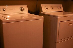 Spacious Corporate Lodging in Downtown Lafayette
