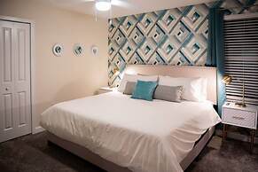 Luxury AND FUN Near Disney Parks 9BR