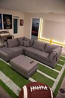 Luxury AND FUN Near Disney Parks 9BR