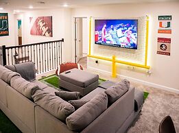 Luxury AND FUN Near Disney Parks 9BR