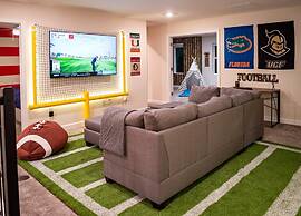 Luxury AND FUN Near Disney Parks 9BR