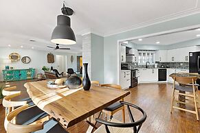 Adorable House With Amazing Water Front of Canal