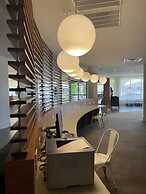 Newly Renovated Room in Cozy Hotel Near Disney