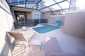 SL 4Br Walking Distance to Club