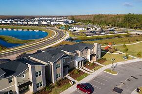 SL 4Br Walking Distance to Club