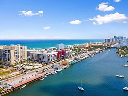 Amazing NEW Condo IN Hollywood Access DIR Beach