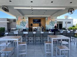 Amazing NEW Condo IN Hollywood Access DIR Beach