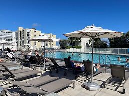 Amazing NEW Condo IN Hollywood Access DIR Beach