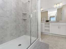 Family Place With Gorgeous View 4 Miles to Disney