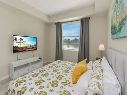 Family Place With Gorgeous View 4 Miles to Disney