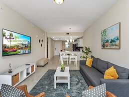 Family Place With Gorgeous View 4 Miles to Disney