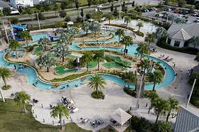 Family Place With Gorgeous View 4 Miles to Disney