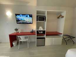 Cozy Hotel With Super Location Near Disney