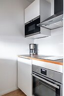 Central Studio Apartment with Balcony