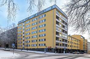Central Studio Apartment with Balcony