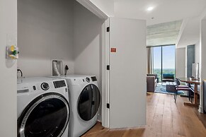 Modern Rainey St Oasis with Pool & Views