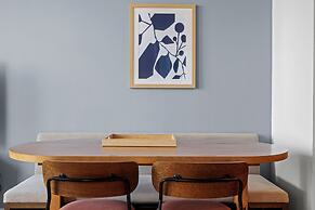 Modern Rainey St Oasis with Pool & Views