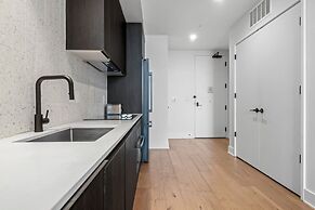 Modern Rainey St Oasis with Pool & Views