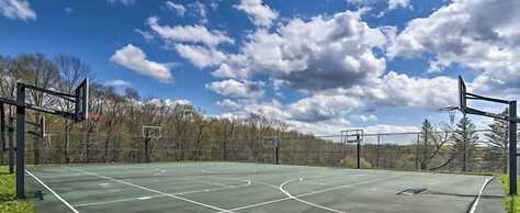 Equestrian House Suites