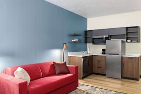 Hawthorn Extended Stay By Wyndham Kingman