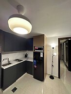 Stylish Luxe Apartment Fr 0005