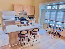 Peach Street Inn by WanderLodges