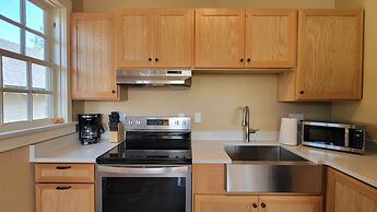 Peach Street Inn by WanderLodges