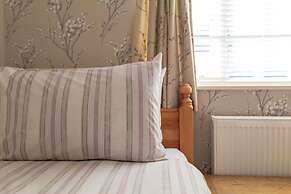 Jasmine Cottage-2BD in Heart of Bourton