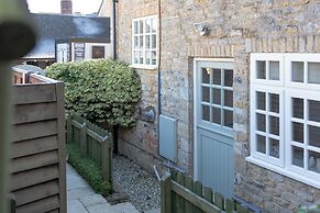 Jasmine Cottage-2BD in Heart of Bourton