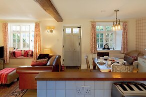 Jasmine Cottage-2BD in Heart of Bourton