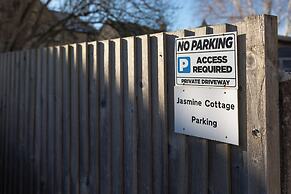 Jasmine Cottage-2BD in Heart of Bourton