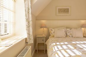 Jasmine Cottage-2BD in Heart of Bourton