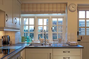 Jasmine Cottage-2BD in Heart of Bourton