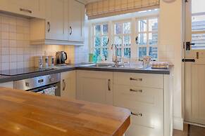 Jasmine Cottage-2BD in Heart of Bourton