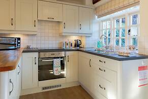 Jasmine Cottage-2BD in Heart of Bourton