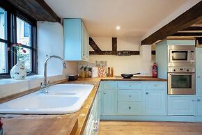 16th Century Thatched Cottage